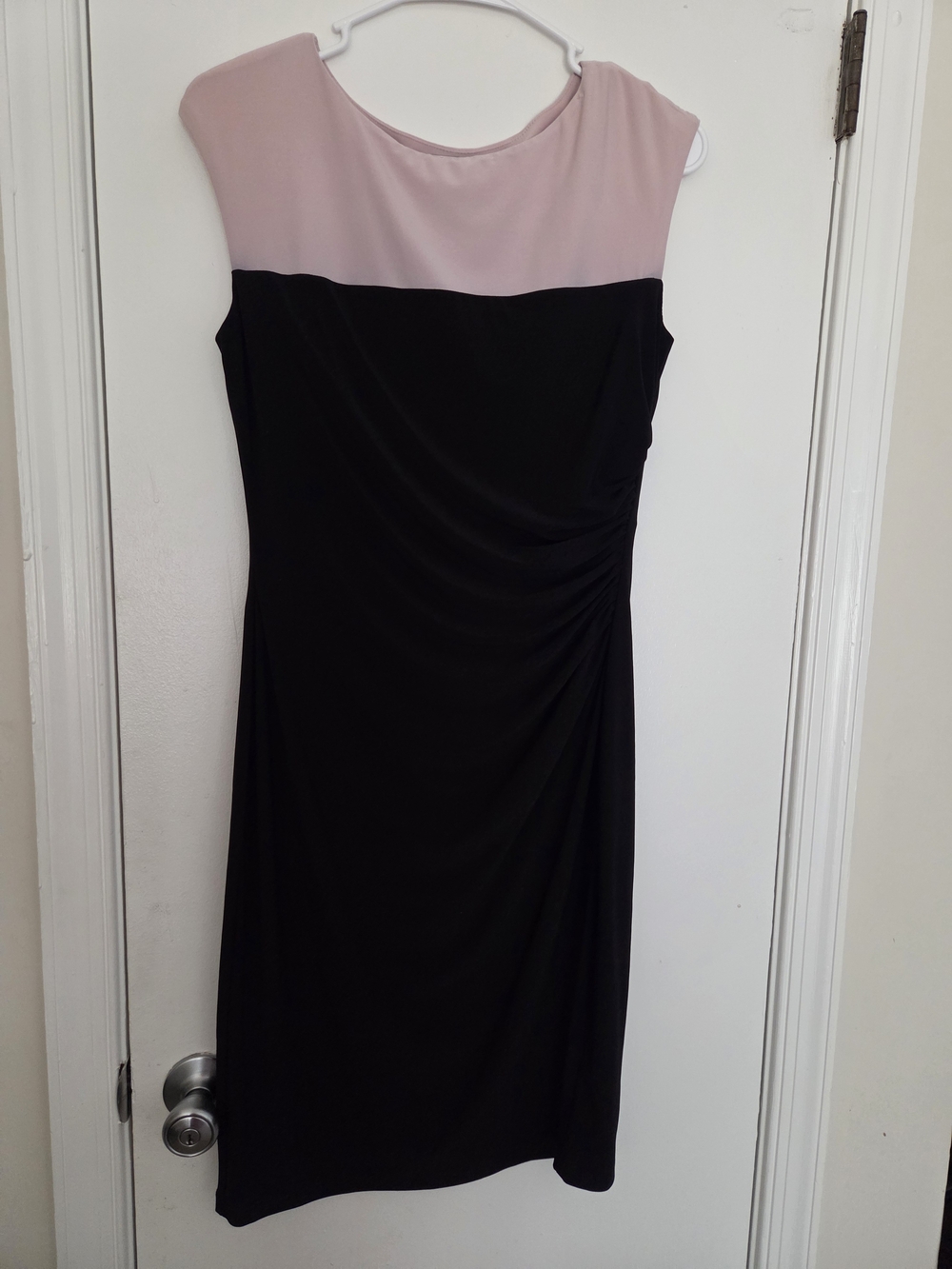 Chaps Colorblock Sheath Dress Medium Blush Pink Black Side Ruched Midi Boat Neck